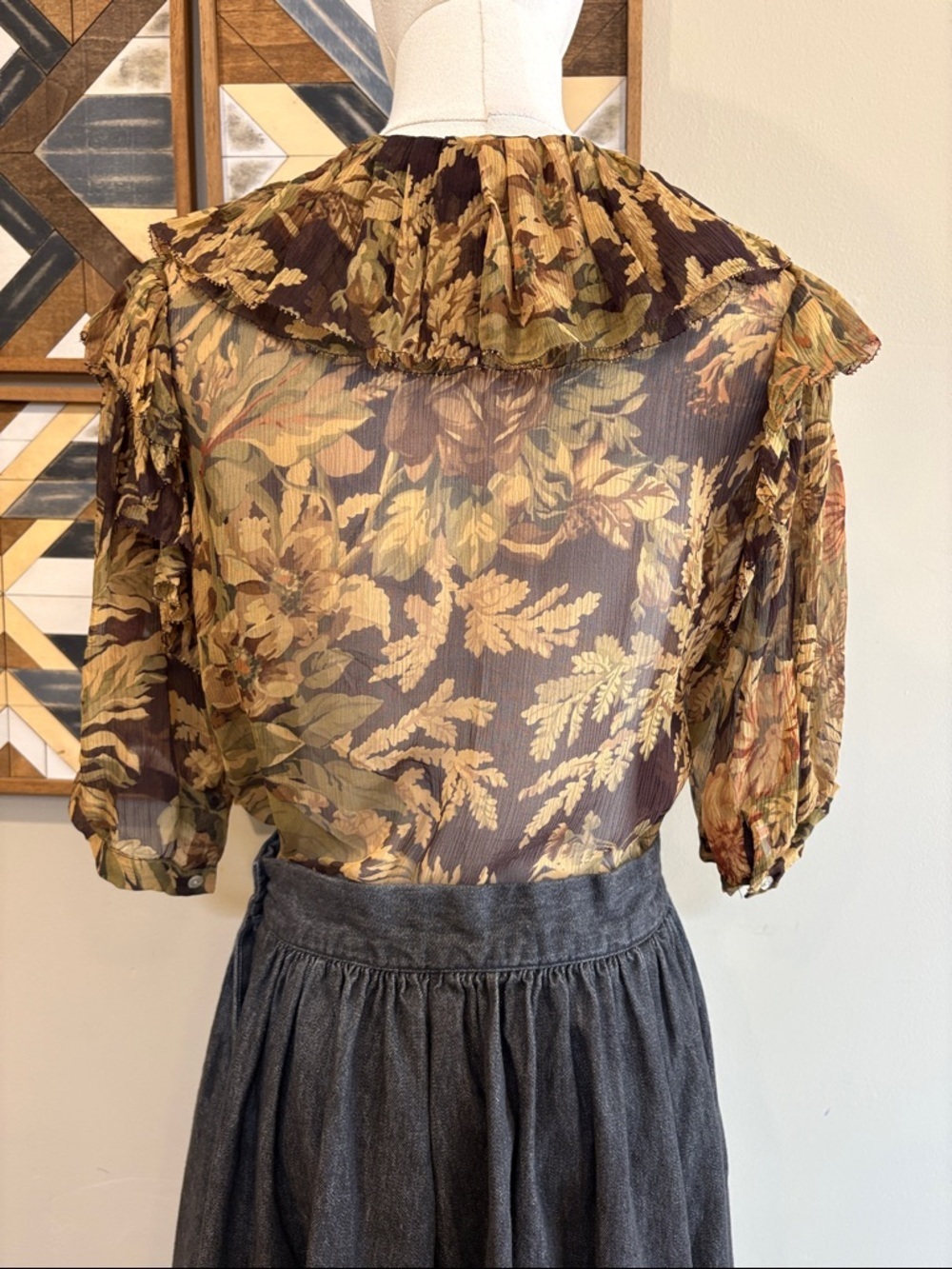 Vintage Ralph Lauren Silk Floral Sheer Ruffle Blouse size 10 - Picture 6 of 13